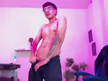 Chaturbate Live Sex Cam of maax_18