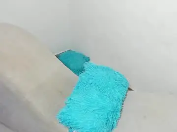 Chaturbate Live Sex Cam of slimfiree