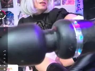 Chaturbate Best live sex cam show of snowblack_