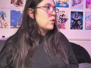 Chaturbate Best live sex cam show of snowblack_