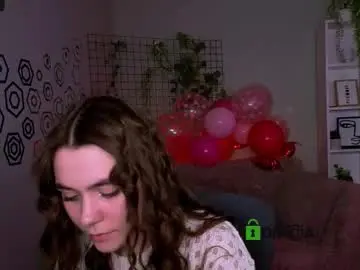 Chaturbate Watch Live Sex Cams of x_yasmin_x