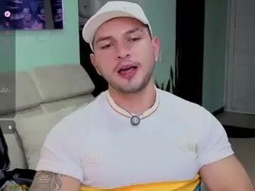 Chaturbate Adult Webcams of angeloferro1