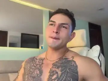 Chaturbate Best live sex cam show of angeloferro1