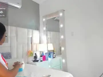 Chaturbate Live Porn of isisbrown_