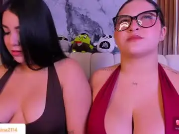 Chaturbate Live Sex of ninablooms01