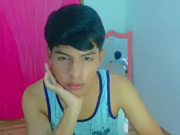 Chaturbate Live Sex Cam of phuwin_bj