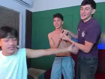 Chaturbate Live Sex Cam of party_guyssex