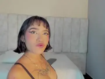 Chaturbate Free Porn Cam of azul_honey