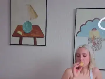 Chaturbate Watch Live Sex Cams of innocent_girll