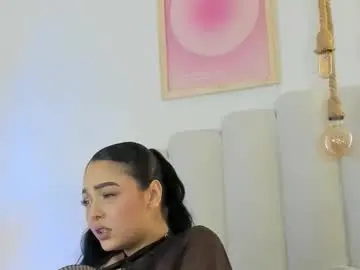 Chaturbate Watch Live Sex Cams of mila_stark333