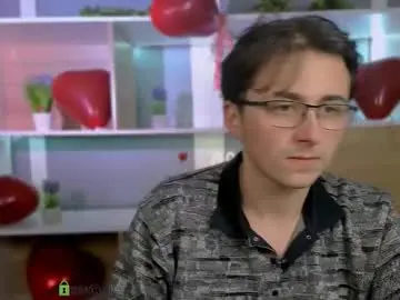 Chaturbate Watch Live Sex Cams of veldi_to