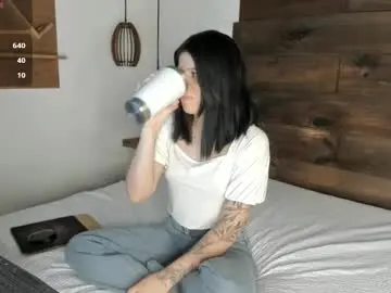 Chaturbate Live Sex Cam of amy_bubble