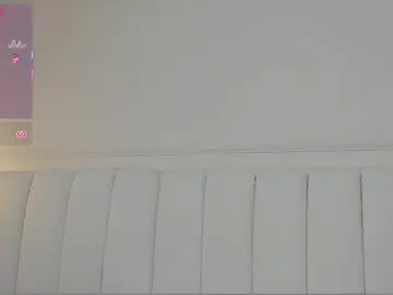 Chaturbate Live Sex Cam of mae_lyra