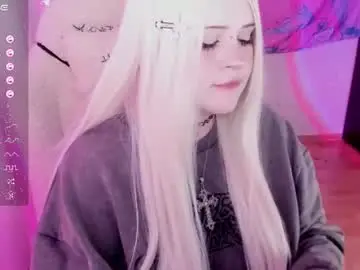 Chaturbate Live Sex Cam of selena___cute