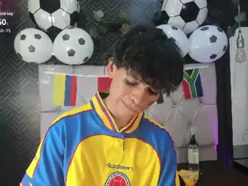 Chaturbate Live Sex of ethan_westt