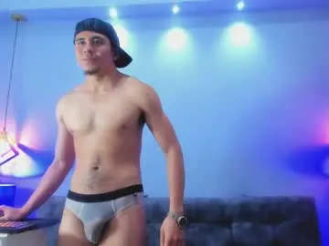 Chaturbate Live Sex of eross_santy