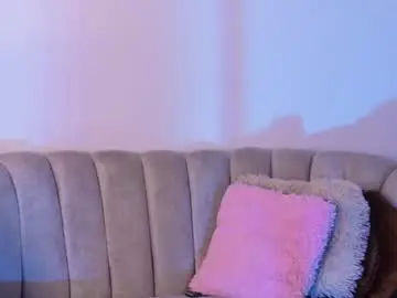 Chaturbate Live Sex Cam of bela_sinn