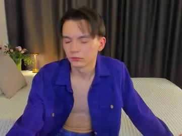 Chaturbate Free Porn Cam of ian_harrickton