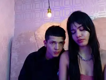 Chaturbate Live Sex Cam of kendalltaylorr