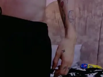 Chaturbate Live Sex Cam of kendalltaylorr