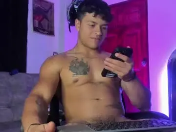 Chaturbate Sex Cam of noah_223