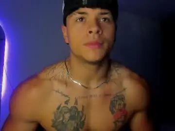 Chaturbate Live Sex of noah_223