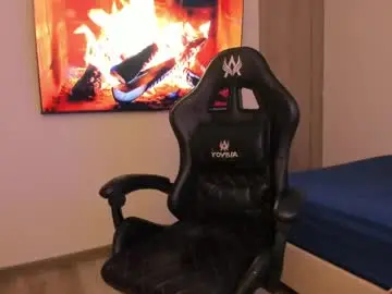 Chaturbate Watch Live Sex Cams of evapetit