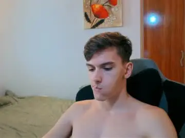 Chaturbate Live Sex Cam of bradyflint