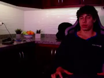 Chaturbate Adult Webcams of chris_evans27