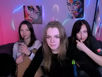 Chaturbate Live Porn of helli_belli