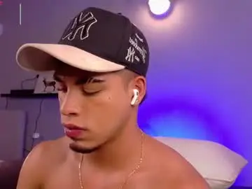 Chaturbate Free Porn Cam of ken_boy_