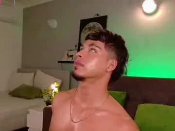 Chaturbate Sex Chat of ken_boy_