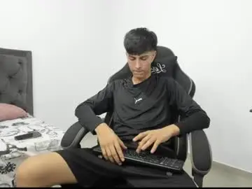 Chaturbate Sex Chat of dark_desiree18