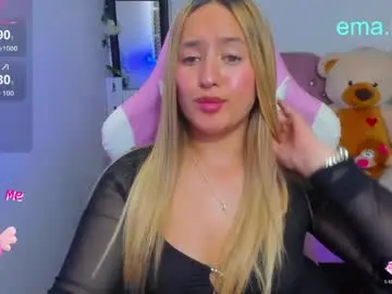 Chaturbate Live Porn of ema_tayy