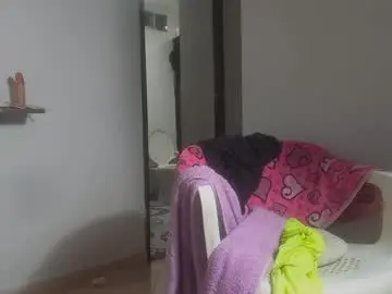Chaturbate Free Live Porn of petarda333