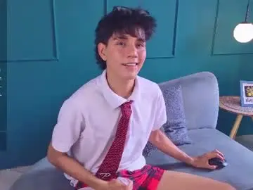 Chaturbate Free Porn Cam of christopher_robin4