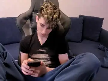 Chaturbate Nude Webcam of james_mil