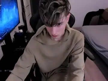 Chaturbate Nude Webcam of james_mil