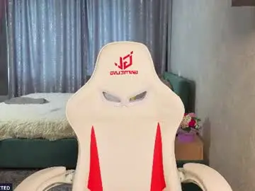 Chaturbate Live Porn of mira_star_007