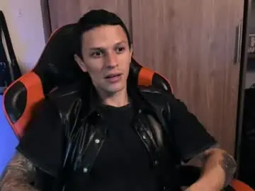 Chaturbate Live Sex Cam of masterdave7