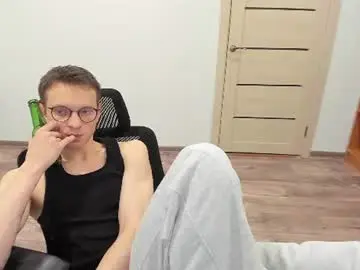 Chaturbate Live Sex Cam of romeo_mercy