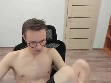 Chaturbate Live Sex Cam of romeo_mercy