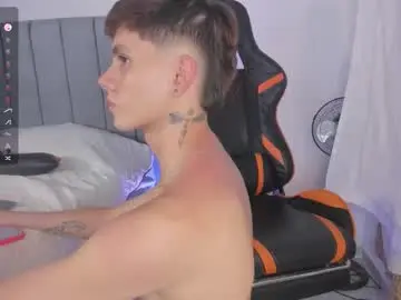 Chaturbate Live Porn of dustinlevine