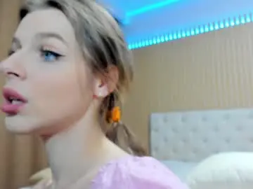 Chaturbate Best live sex cam show of mila_polly_and_forester