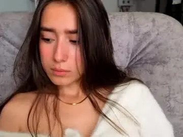 Chaturbate Live Sex Cam of adhara_kitten