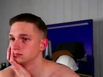 Chaturbate Live Sex Cam of dustyn_fox