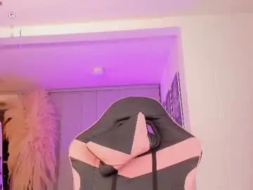 Chaturbate Sex Chat of mia_yourmommy