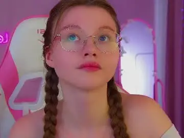 Chaturbate Free Live Porn of keiraace