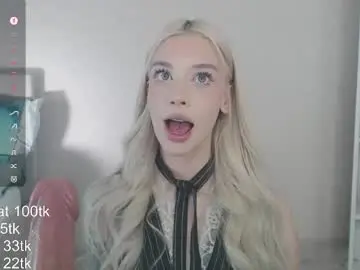 Chaturbate Sex Chat of vickyfuckingdoll