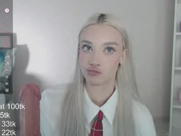 Chaturbate Sex Chat of vickyfuckingdoll